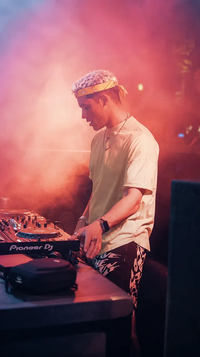 JK in the smoke behind a Pioneer setup, vertical clip